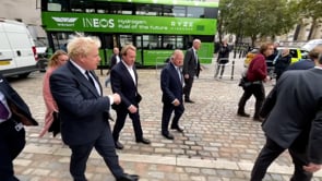 06 The Hydrogen Roadshow gets a visit from the Prime Minister