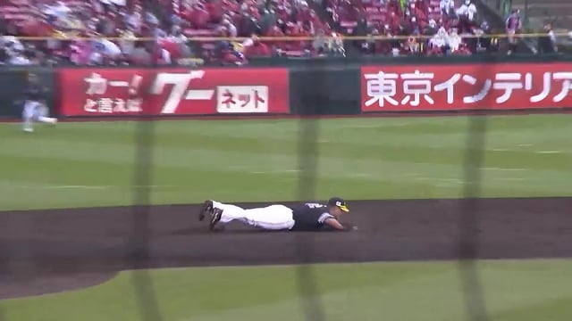 【3回裏】ホークス・リチャード 華麗な横っ飛びでヒットを阻止!! 2021年10月23日 東北楽天ゴールデンイーグルス 対 福岡ソフトバンクホークス