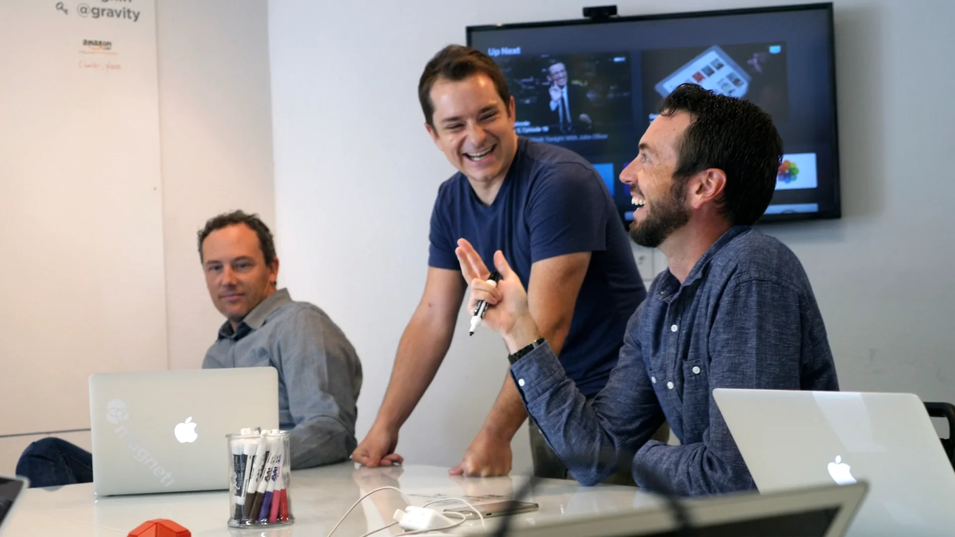 How to Work With A Marketing Agency | Magneti