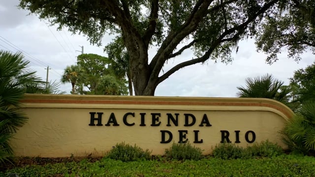 Hacienda Del Rio | 55+ Florida Community | Sun Communities, Inc.