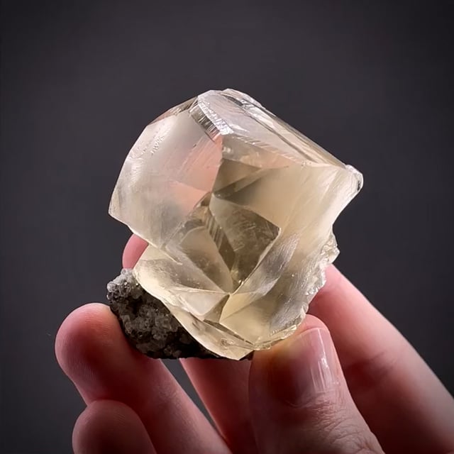 Calcite (twinned) - SM19-06 - Sarbai Mine - Kazakhstan Mineral 