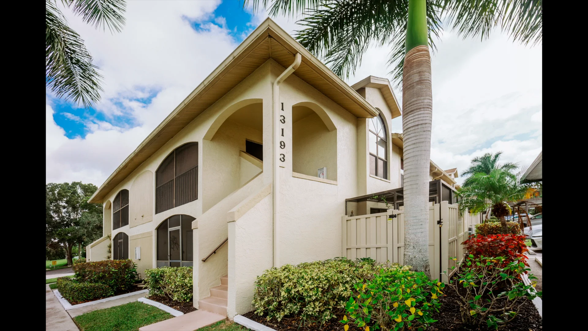 13193 whitehaven lane unit 1708.mov on Vimeo