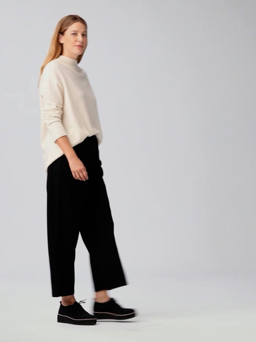 Soft Wool Flannel Wide-Leg Pant