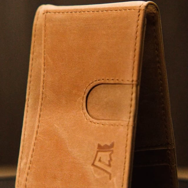 Hybrid Wallet // Buckskin Light Brown video thumbnail