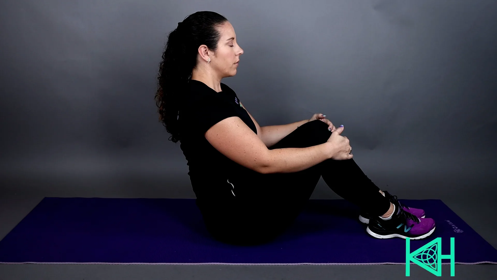 Crab Tricep Dip on Vimeo