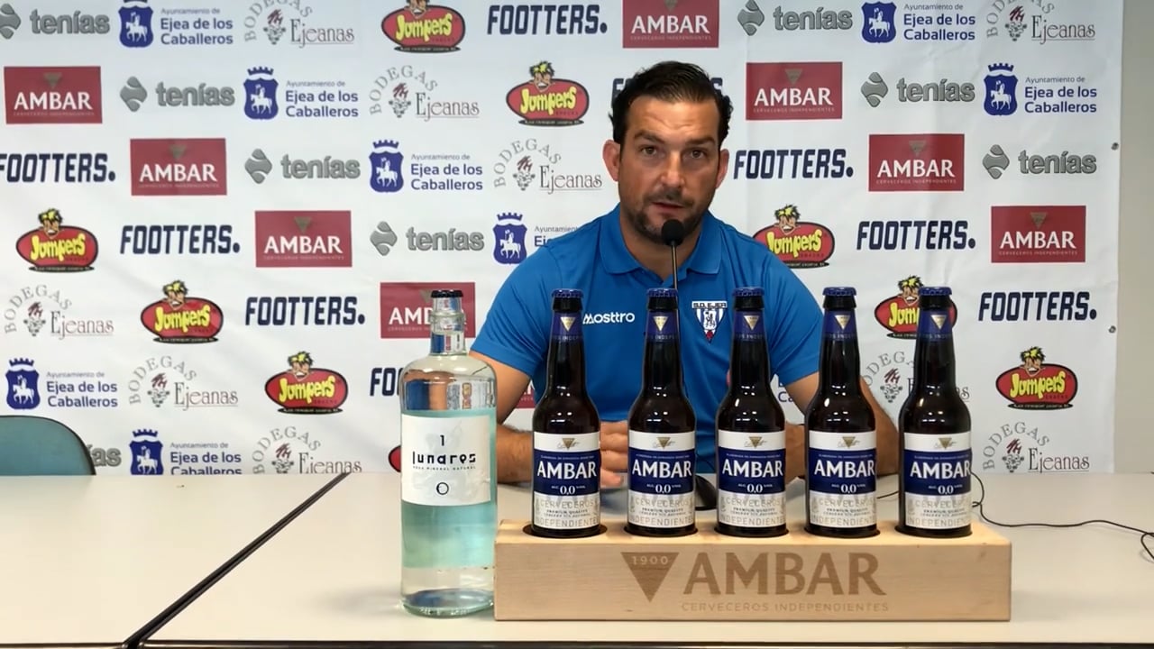 RICARDO LÓPEZ (Entrenador Ejea) SD Ejea 1-1 CE Andratx / J 9 / 2ª RFEF - Grupo 3 / Fuente Facebook SD Ejea