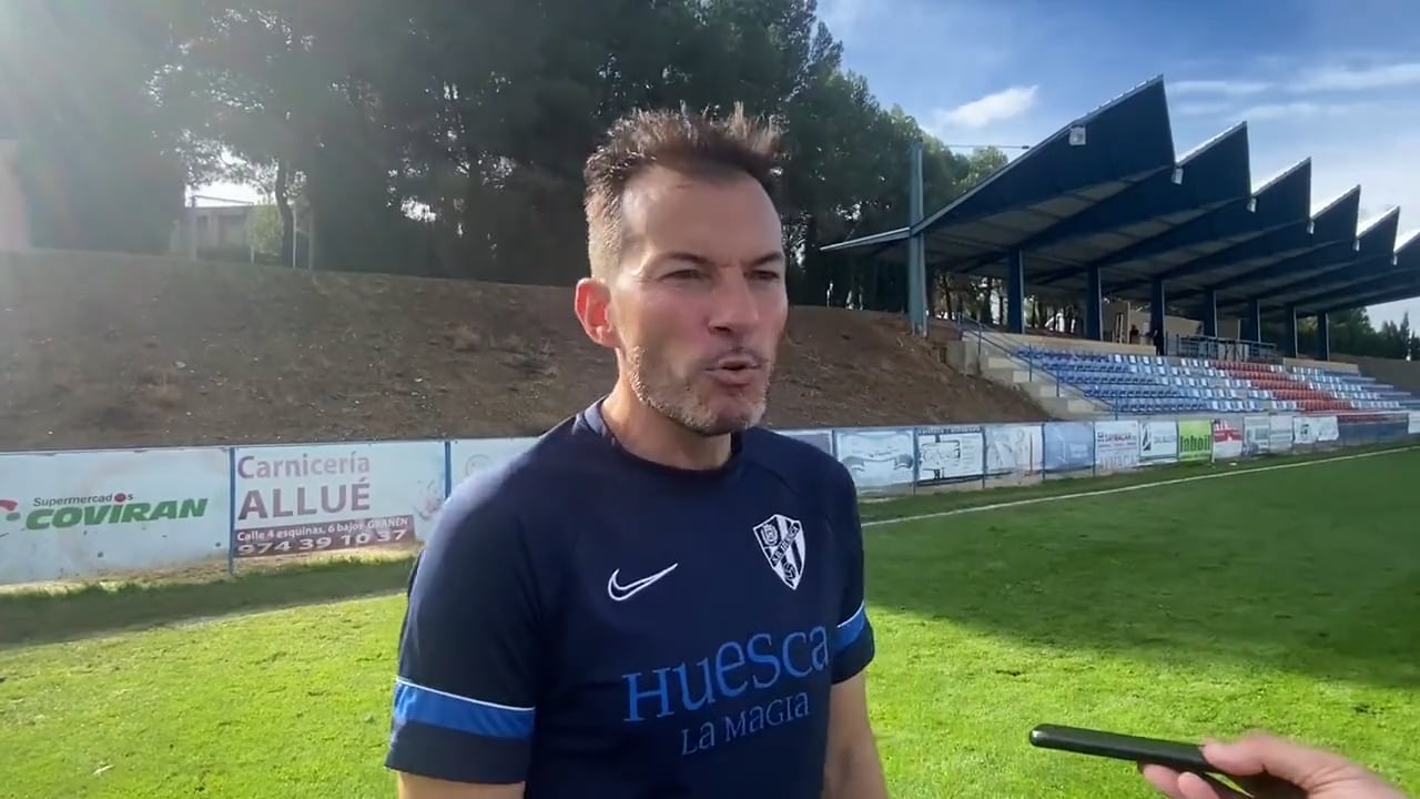 DANI ASO (Entrenador Huesca B) SD Huesca B 1-0 CE Europa / J 9 / 2ª RFEF - Gr 3 / Fuente Twitter Huesca B