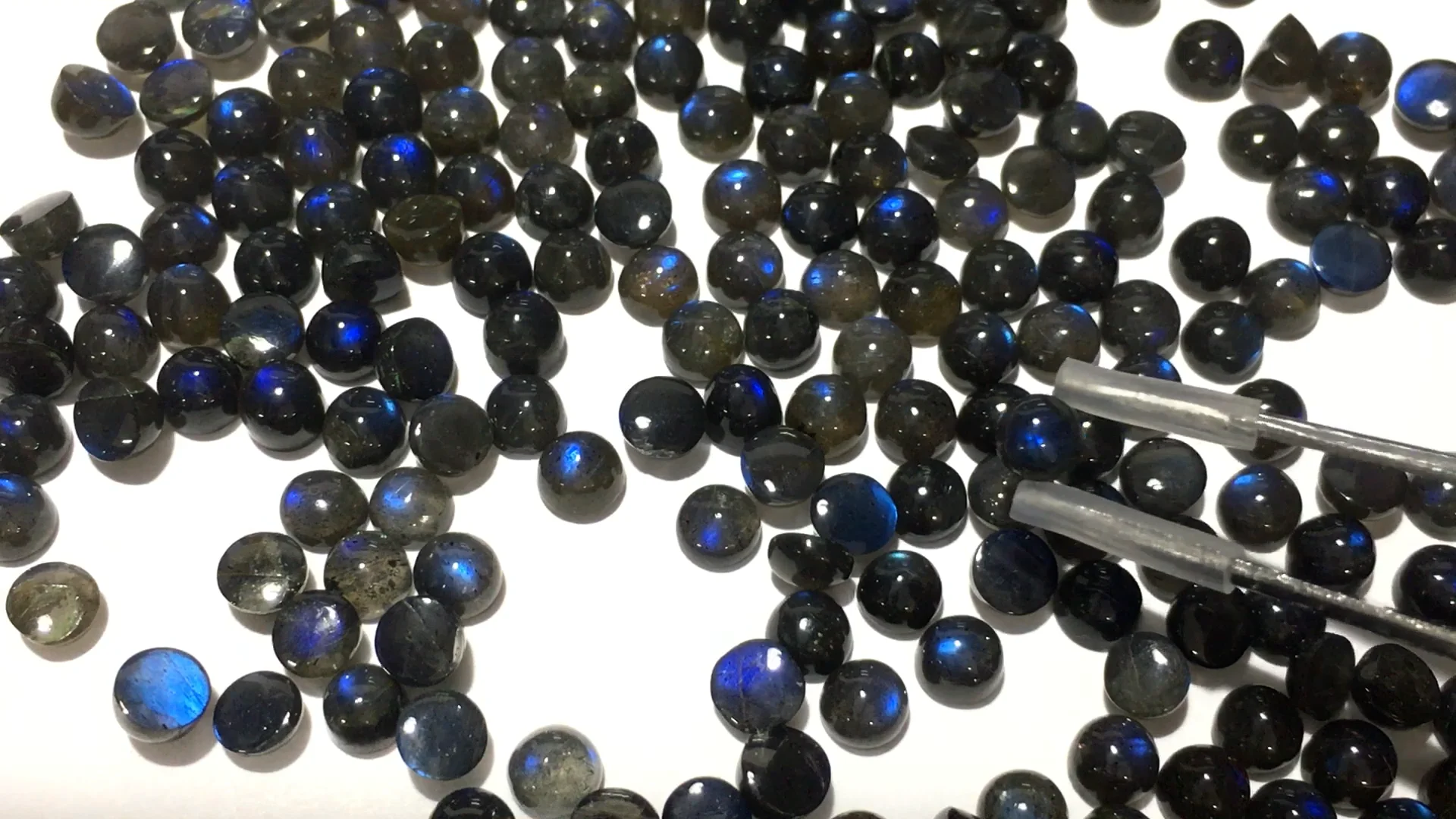 動画】宝石質ブラックラブラドライトAAA- ラウンド カボション4