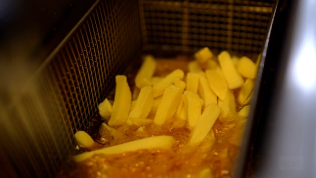 Gesegnete Mahlzeit: Fastfood beim "Pommes-Jesus"