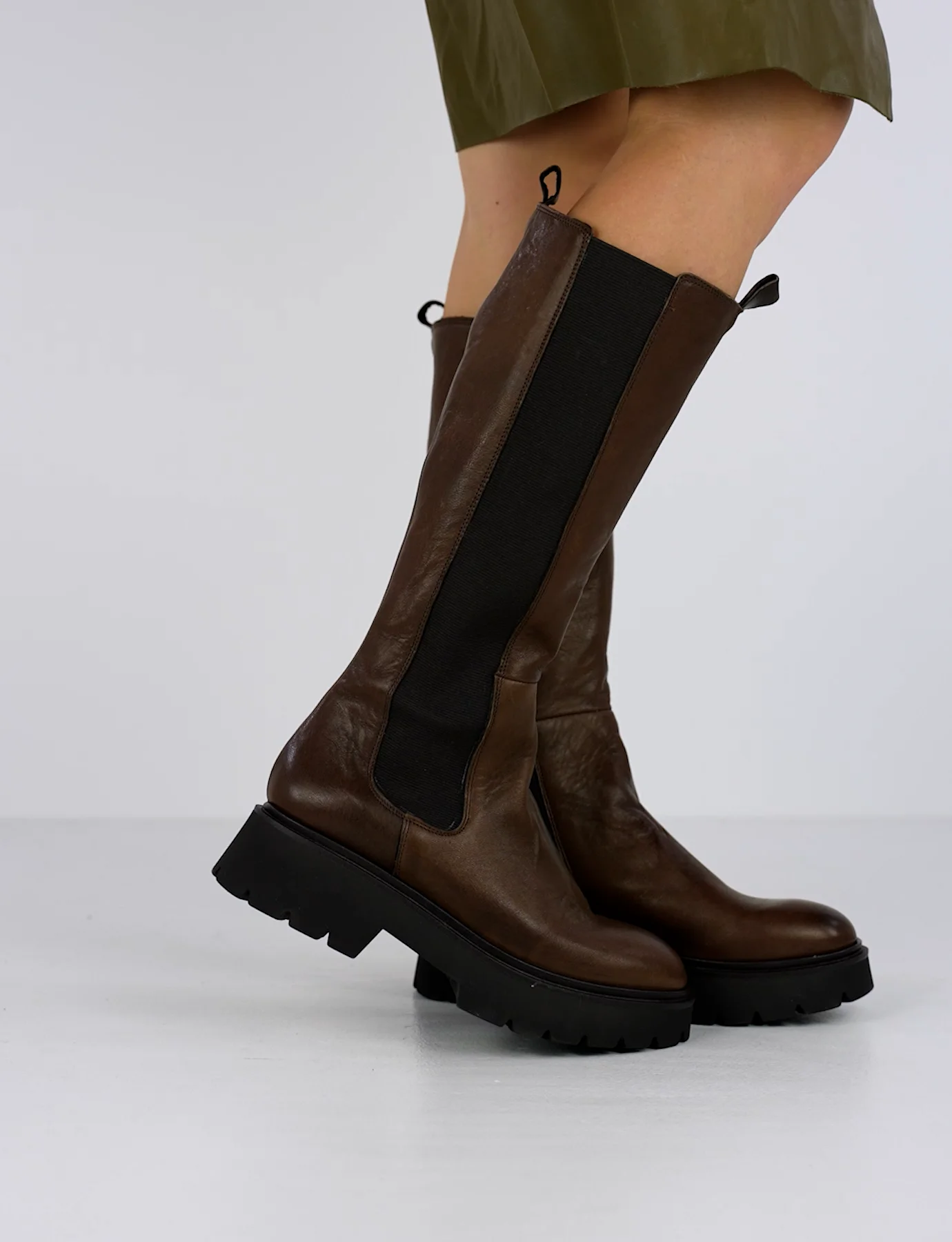 Low heel boots woman heel 2 cm dark brown leather | Barca Stores