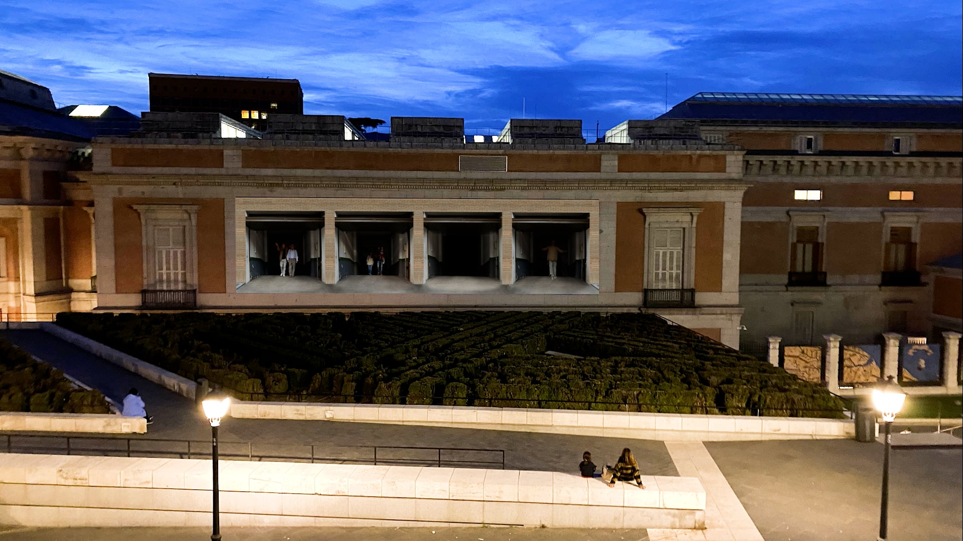 'Tráfico Humano' / Alicia Moneva /  Festival de Luz Madrid 2021 / proyección Museo Del Prado