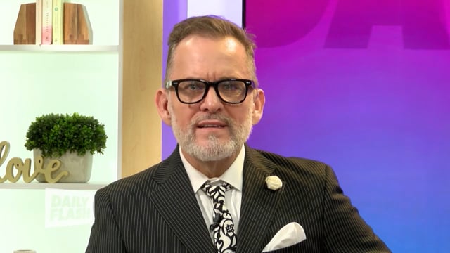 AVOID THE HECTIC HOLIDAY HASSLES PT 1 | ELIZABETH WERNER | DailyFlash