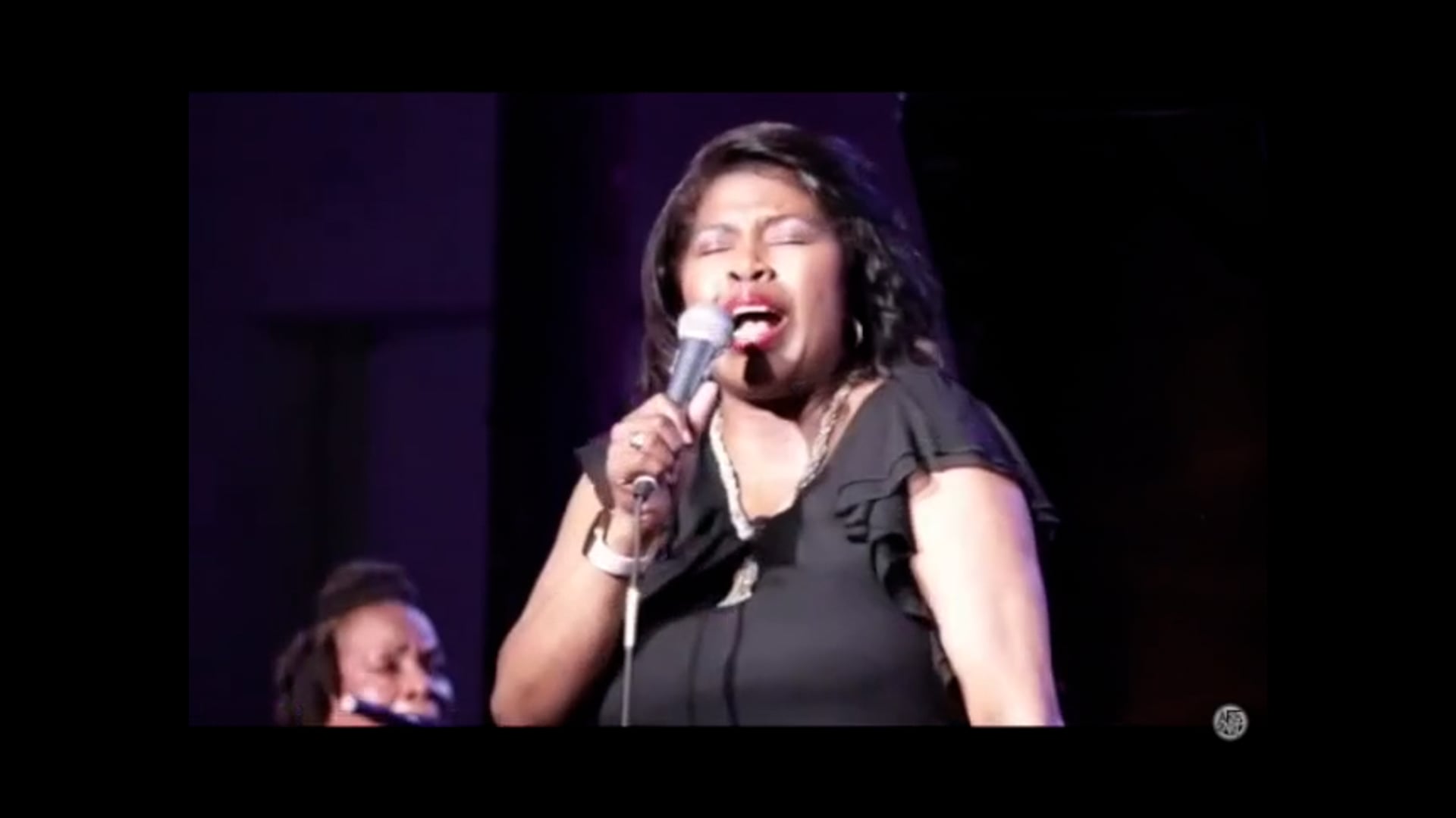 Richarda Abrams sings God Has Smiled On Me
