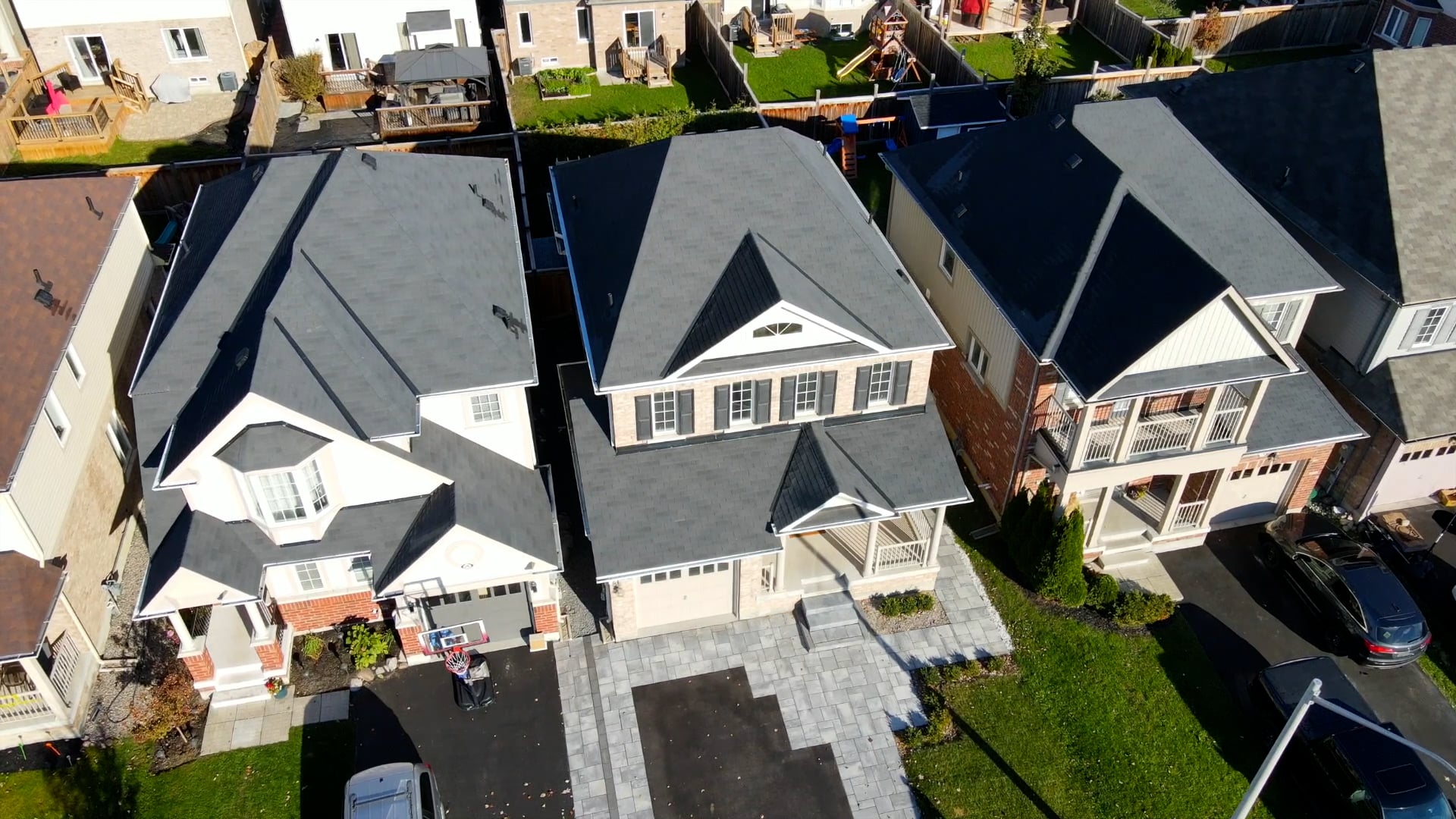 22 Robb Ln Bowmanville Full MLS on Vimeo
