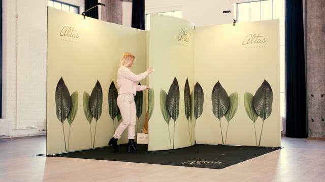 Expand GrandFabric stand with wing storage