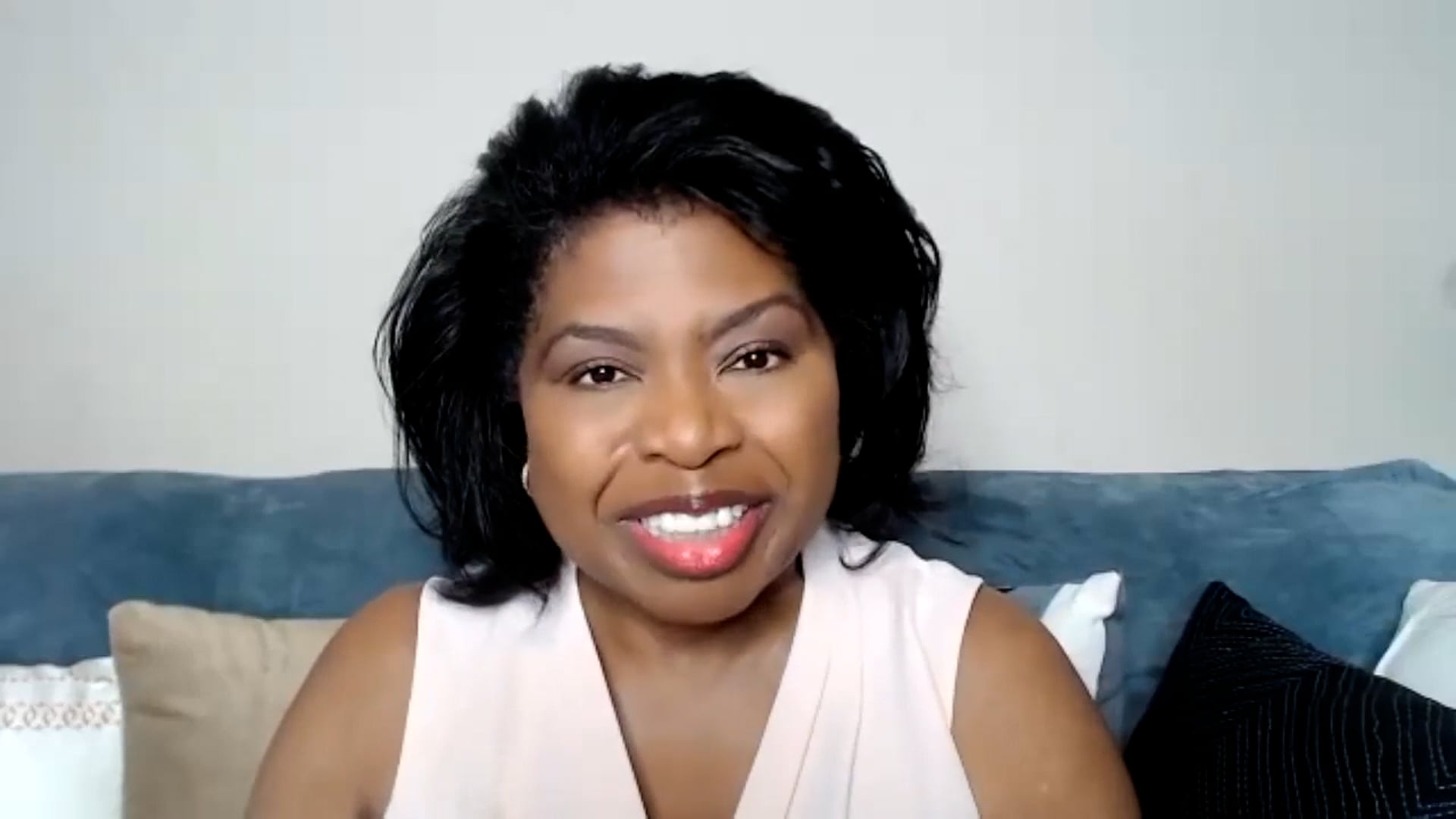 Richarda Abrams HI! DRAMA Interview about Echoes In the Garden