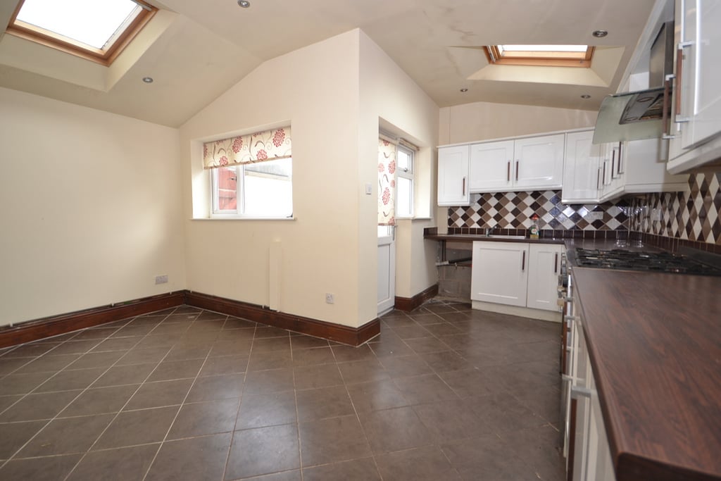 15 Henthorn Road, Clitheroe.mp4 on Vimeo