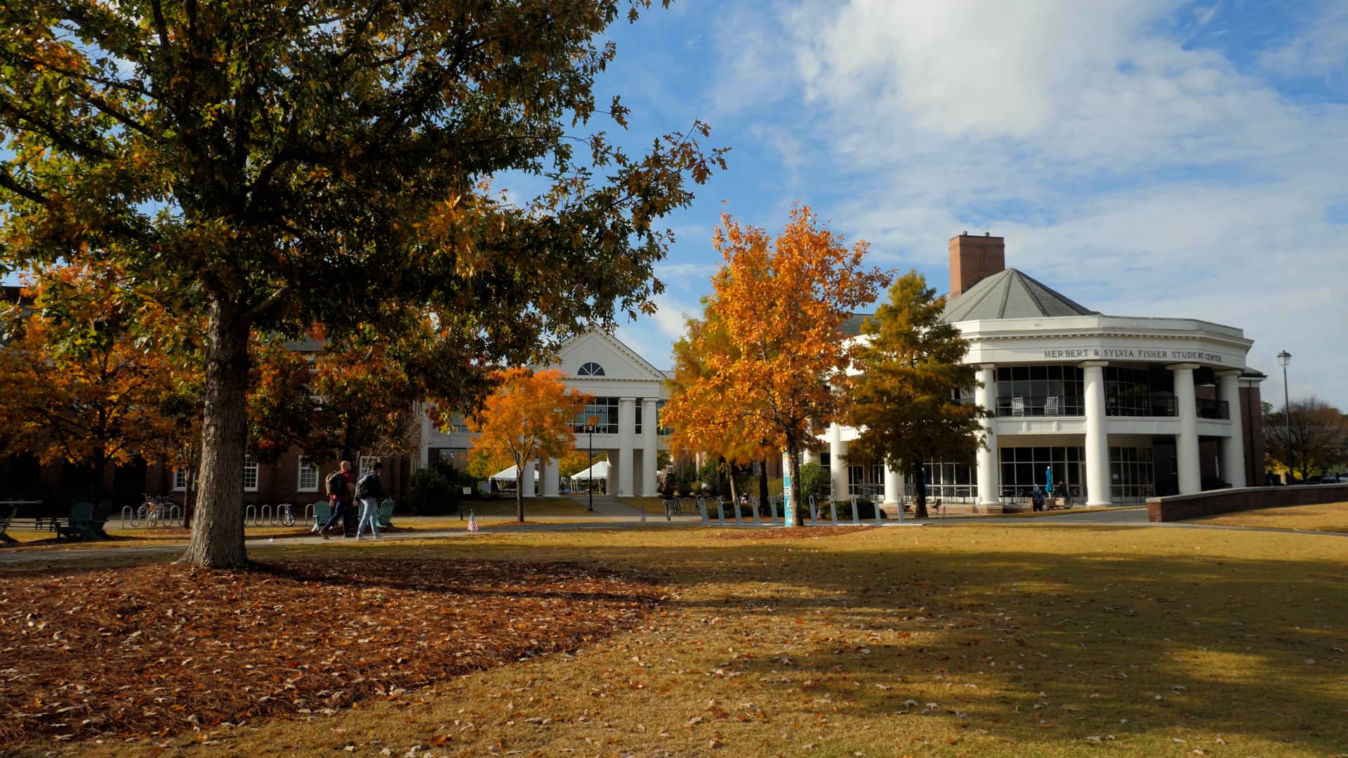 UNCW Fall 2021 Campus Beauty on Vimeo