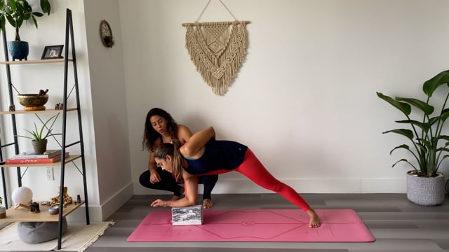 Skanda Yoga Red Earth - 1hr