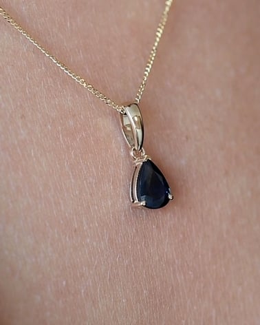 Video: 14K Gold Sapphire Necklace Pendant Gold Chain included