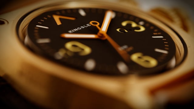 Kingsley 1930 King-Seal Trench Automatic // K-Type3-A-SEAL-BLK-GLD-TAN24 video thumbnail