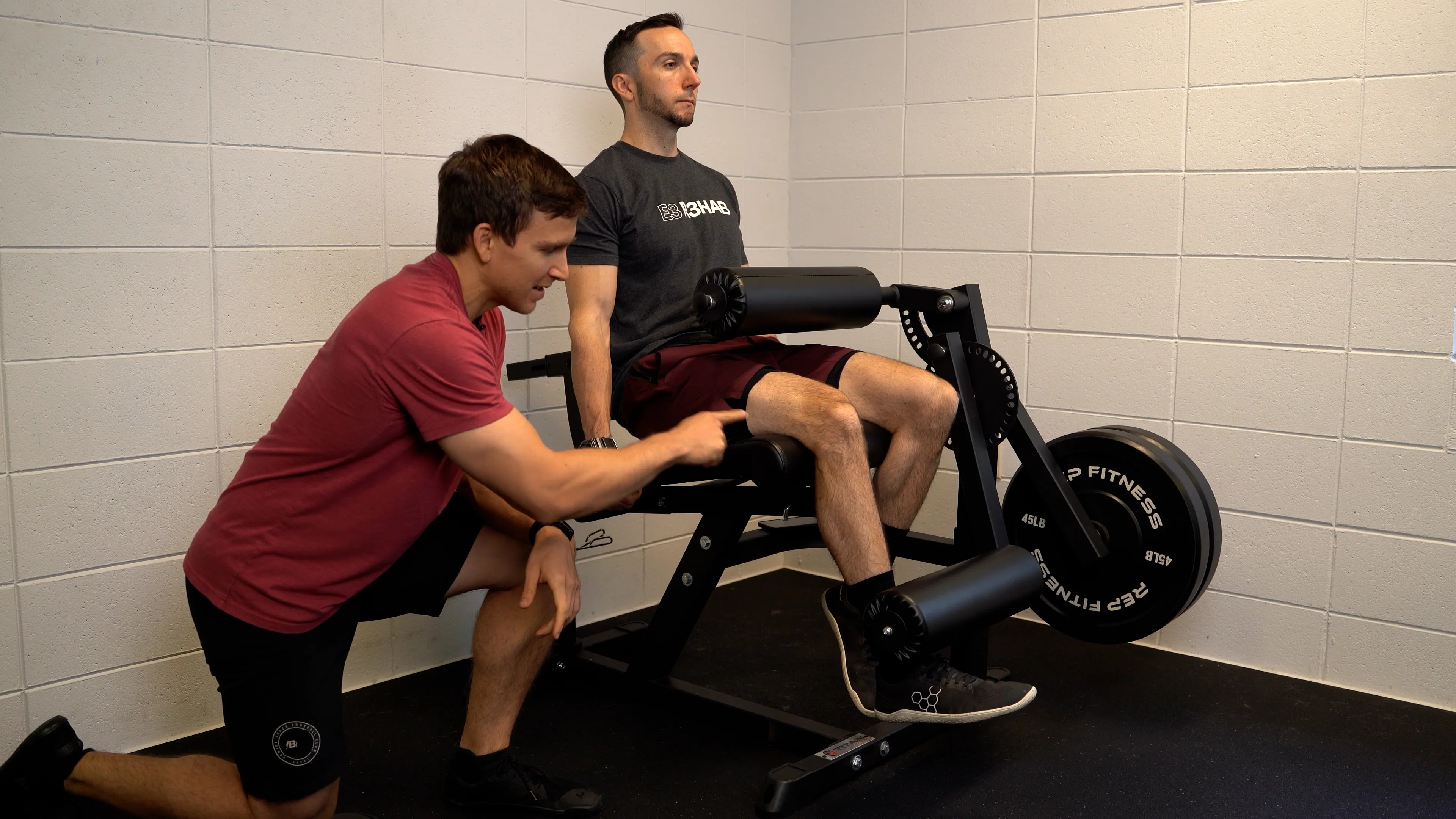 Seated Leg Extension Isometric (Tutorial)