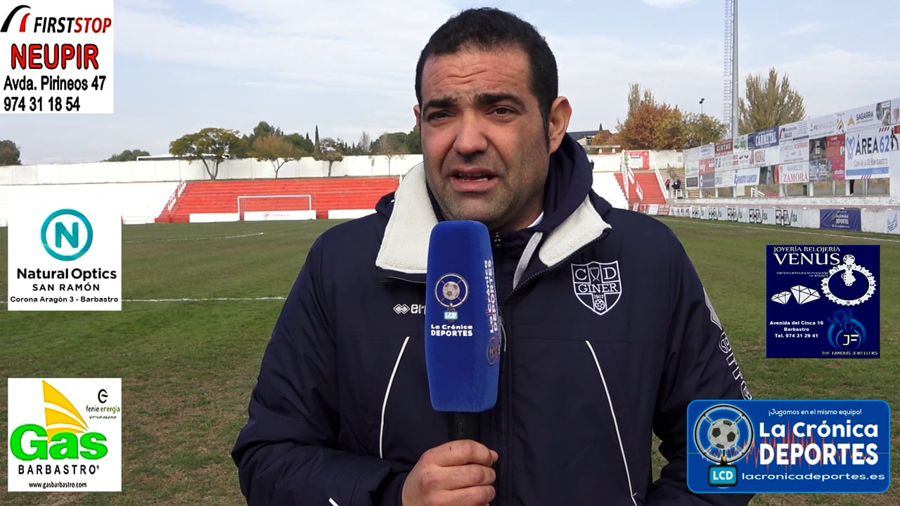 MIGUEL ÁNGEL CASAOS (Entrenador Giner Torrero) UD Barbastro 0-0 Giner Torrero / Jornada 12 / 3ª División