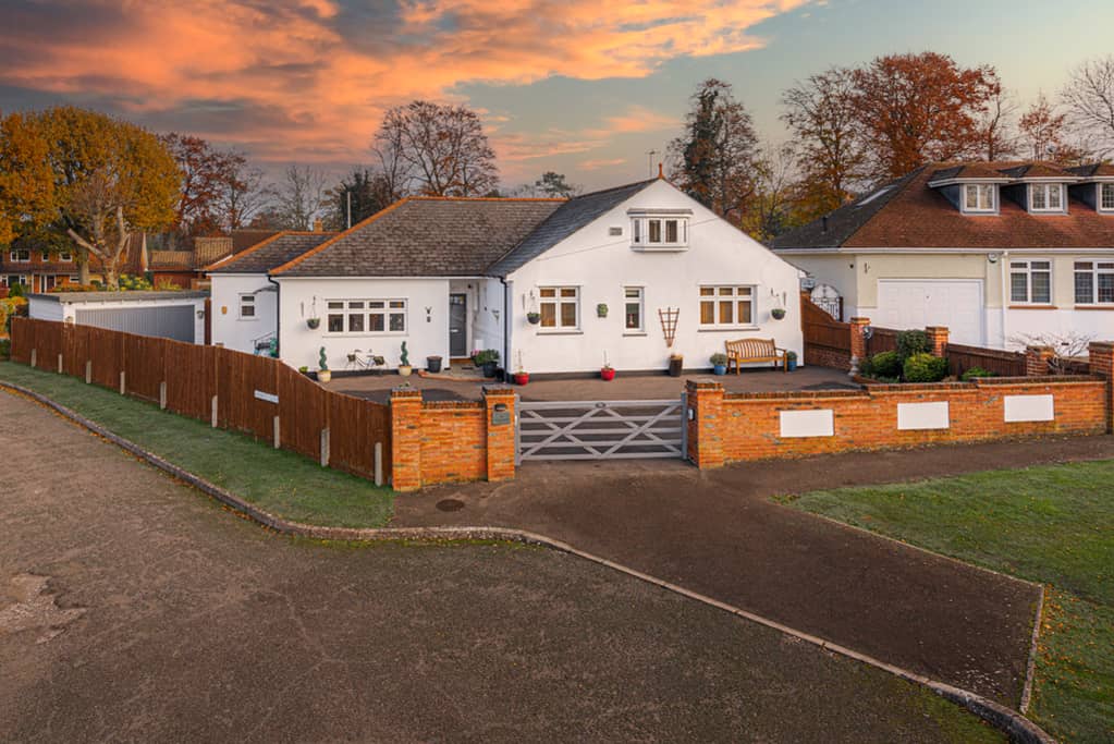 Stag Leys, Ashtead The Personal Agent on Vimeo