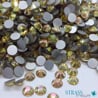 Strass à coller jaune nacré