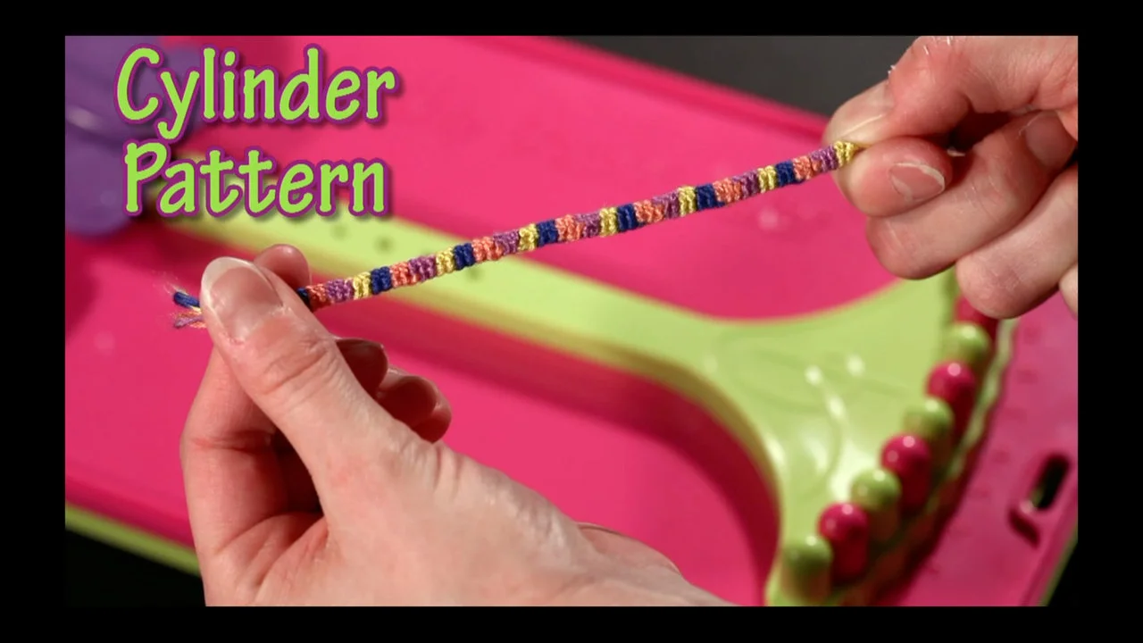 Friendship Bracelet - Broken Ladder pattern design instructions on Vimeo