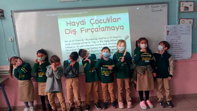 BAY MİKROP ŞARKISI (KİRAZLAR GRUBU)