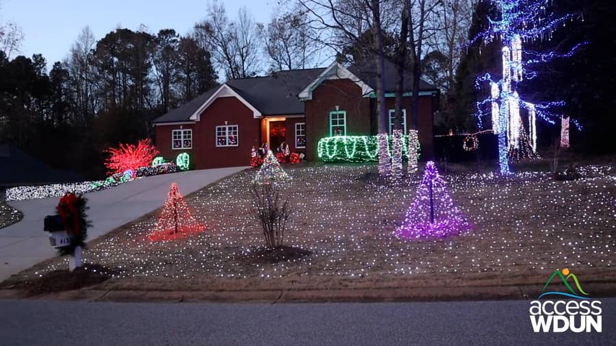 Gainesville Sun Christmas Lights Map 2022 Gainesville Father, Son Illuminate Home With Over 100K... | Accesswdun.com