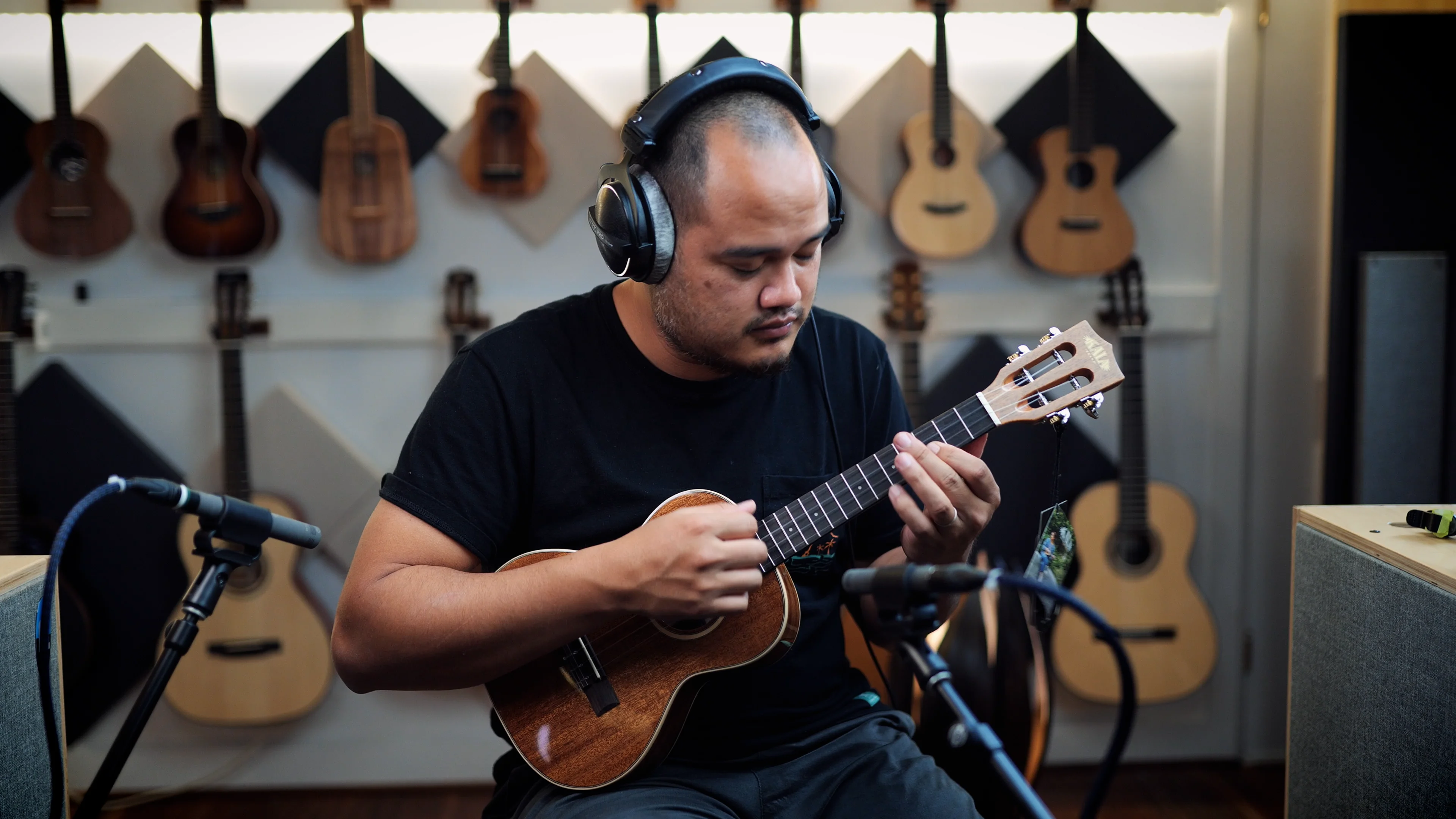 The Ukulele Site | Sale! Kala Solid Mahogany Tenor (KA-SMH-TG)