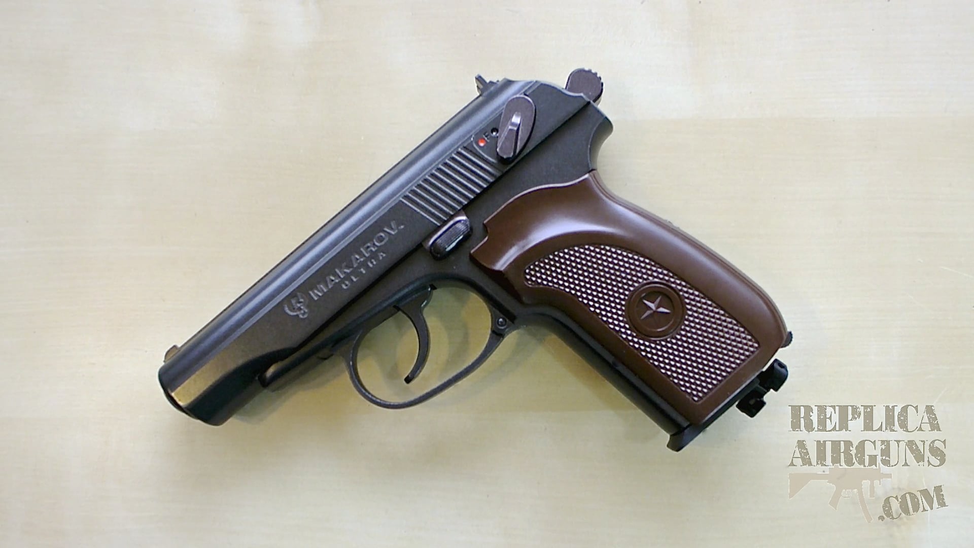 Umarex Makarov Ultra Legends CO2 Blowback BB Pistol Table Top Review