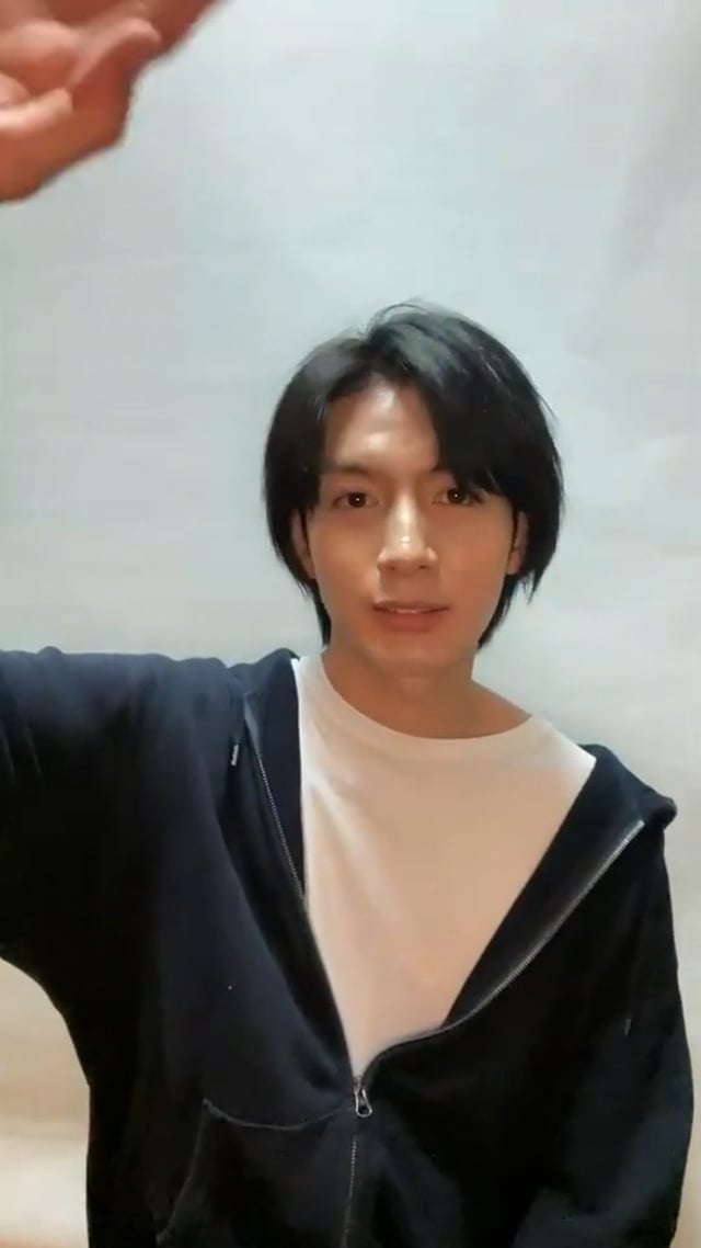 お話と、サンダルもらった。