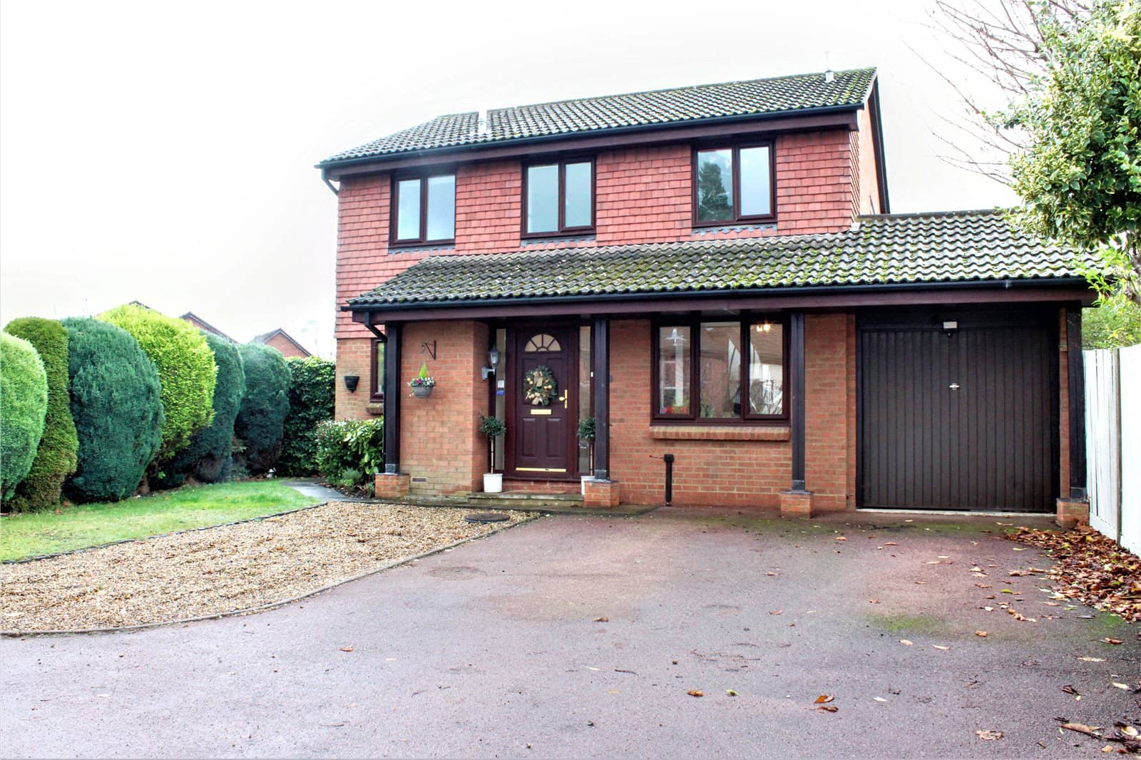 Cheylesmore Drive, Frimley, GU16 9BN on Vimeo