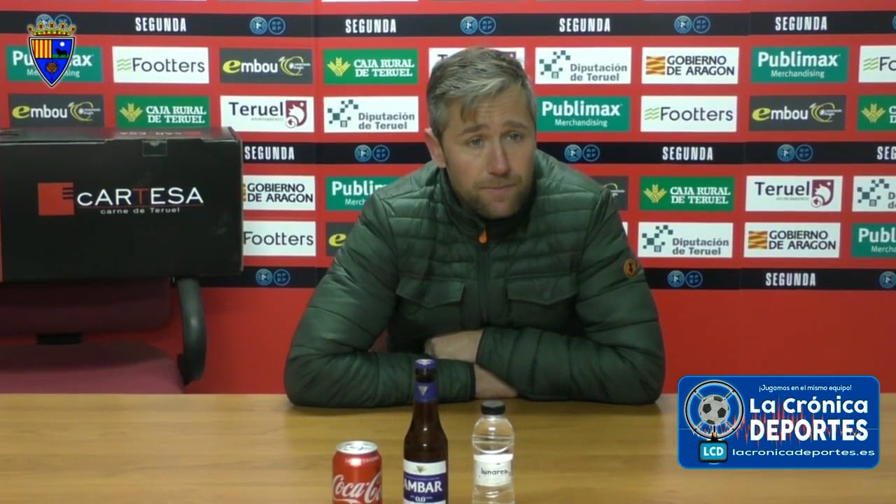 VÍCTOR BRAVO (Entrenador Teruel) CD Teruel 0-1 CD Brea / J 14 / 2ª RFEF - Grupo 3 / Fuente YouTube CD Teruel