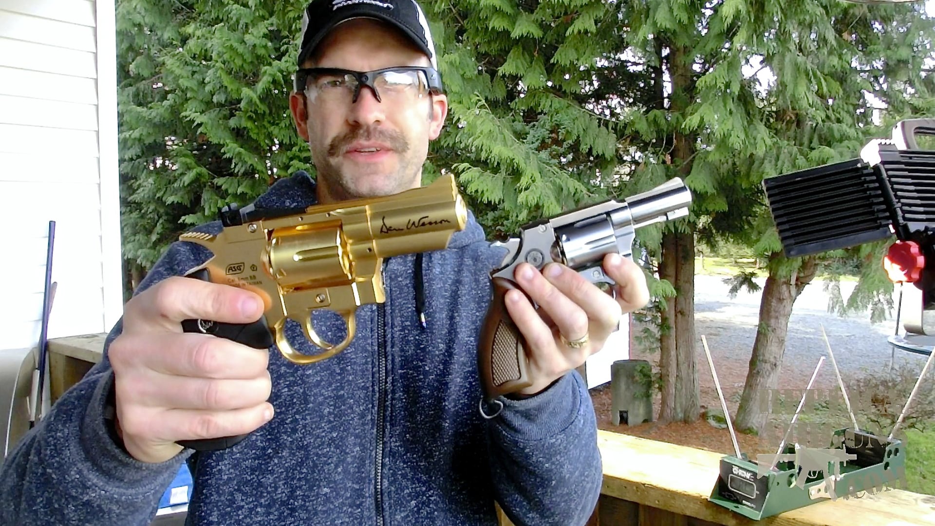 ASG Dan Wesson 2.5 inch Gold - G&G G731 2.5 Airsoft Pistol Field Test Shooting Comparison