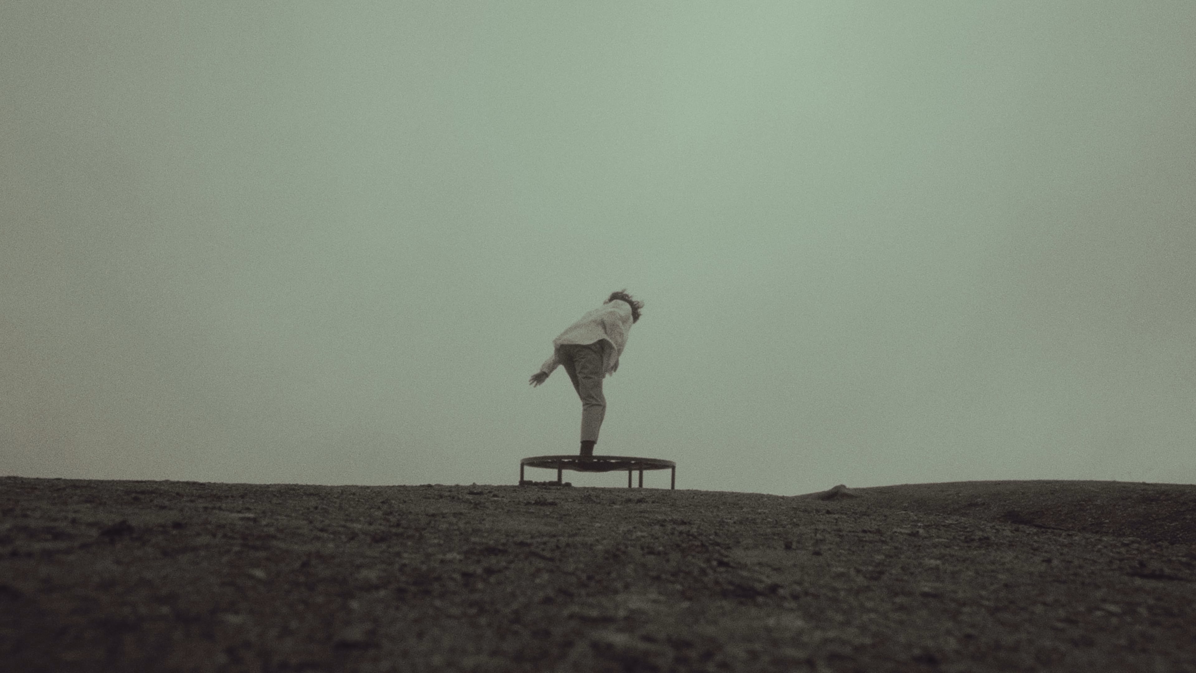 LA OLA QUE VINO DE LEJOS (THE WAVE THAT CAME FROM AFAR)