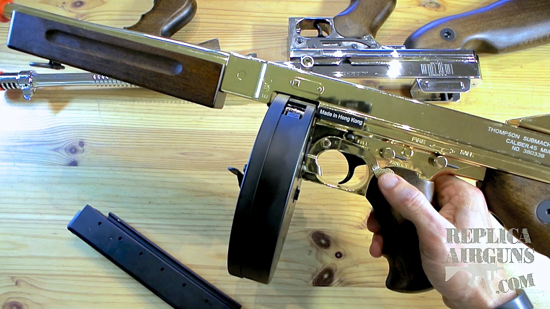 King Arms Thompson Gold & Silver AEG Airsoft Machine Gun Table Top Review