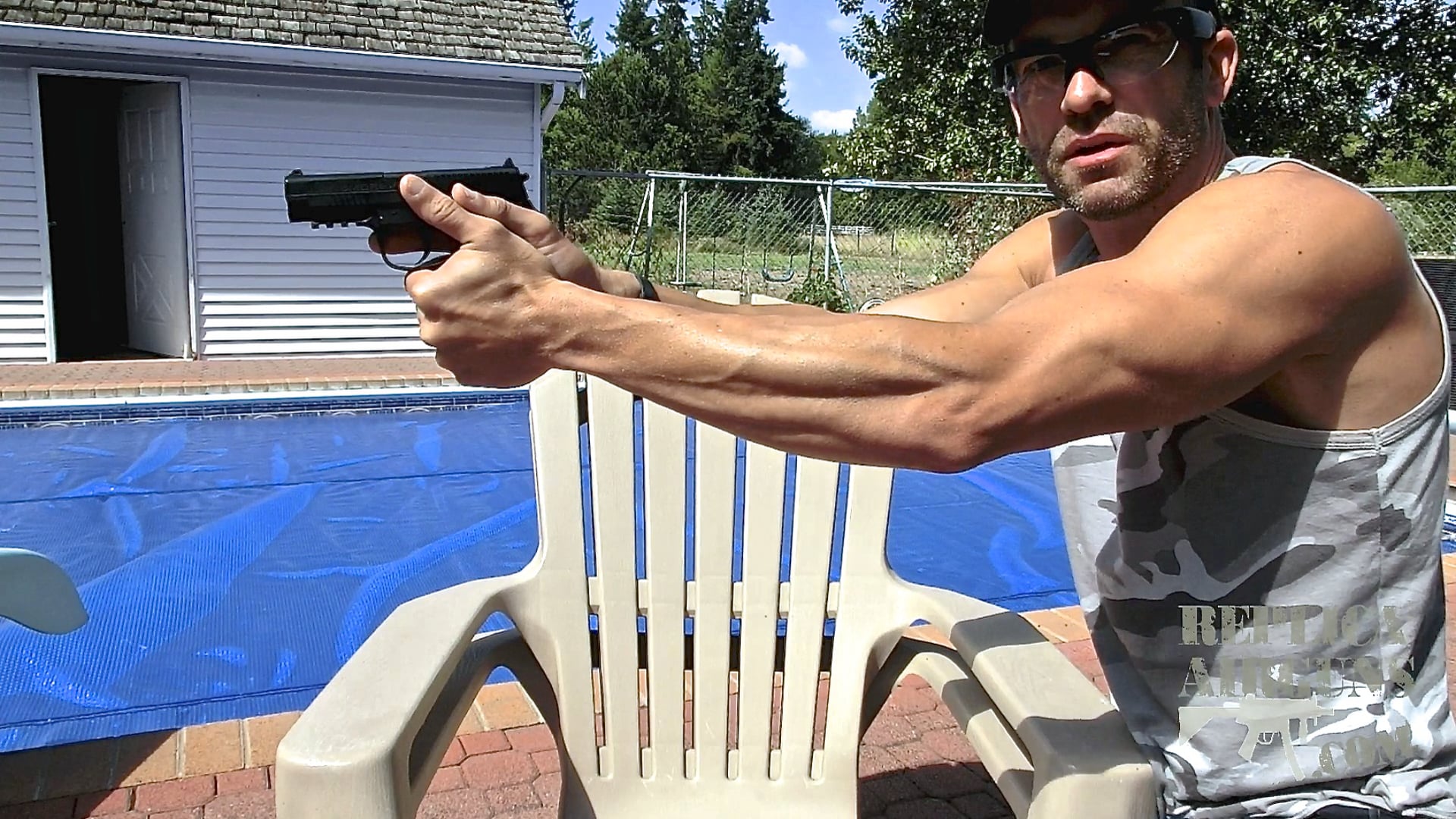 best-two-handed-pistol-grip-tutorial-video