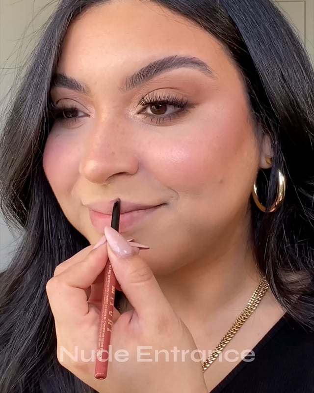 video MILANI Color Fetish Matte Lipstick