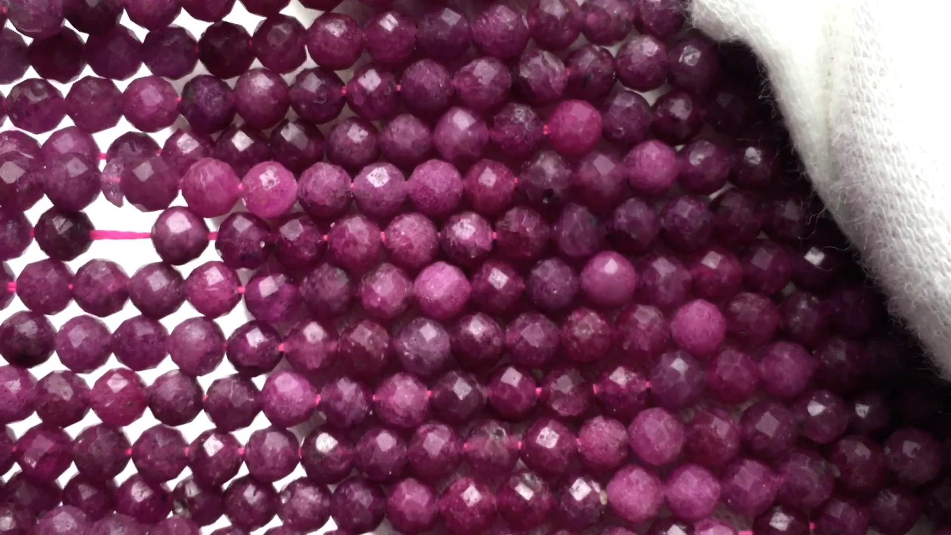 ルビー ラウンドカット4mm 1連｜天然石ビーズの卸問屋・通販ケンケン