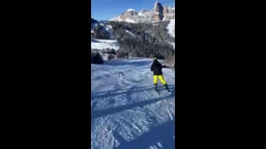 Jannik Sinner show sulla neve in Alta Badia