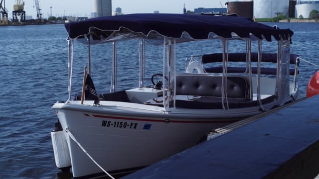 yacht rentals milwaukee