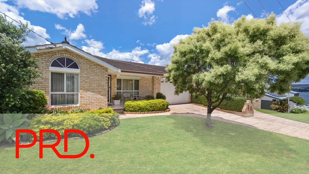 82 Thompson Road, Speers Point on Vimeo