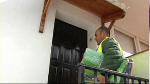 Reparteixen bosses reutilitzables per reciclar