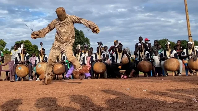 Bal poussière au village.#danse #africa #cotedivoire🇨🇮