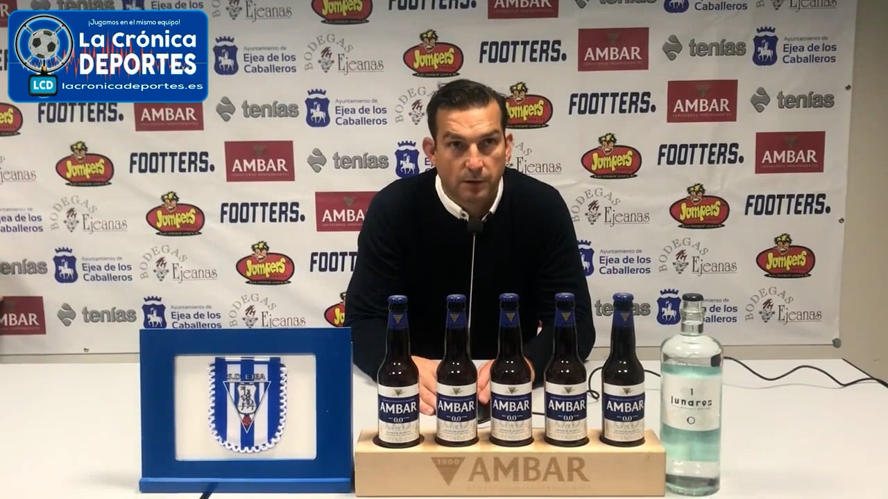 RICARDO LÓPEZ (Entrenador Ejea) SD Ejea 1-4 Espanyol B / J 15 / 2ª RFEF - Grupo 3 / Fuente Facebook SD Ejea