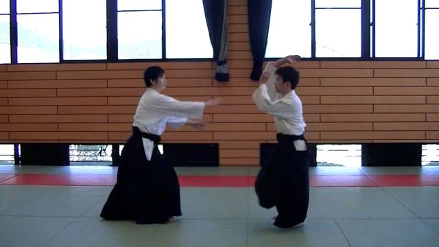 正面打ち呼吸投げ